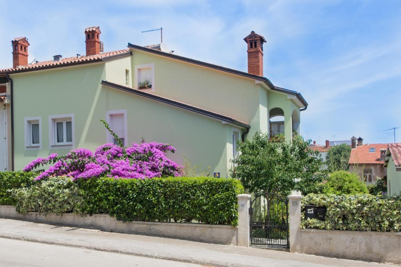 Piccola Pineta Apartman Póla Kültér fotó