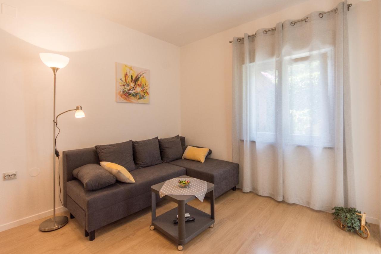 Piccola Pineta Apartman Póla Kültér fotó