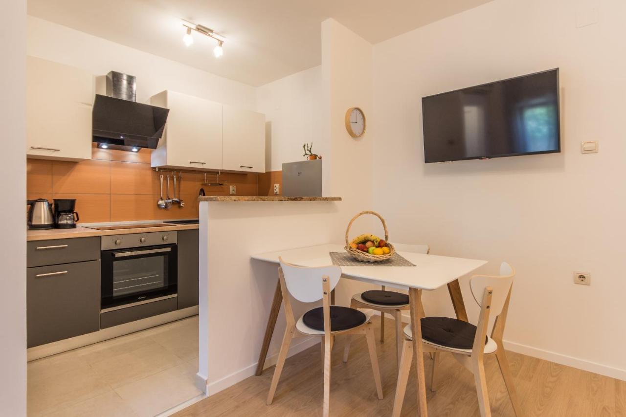 Piccola Pineta Apartman Póla Kültér fotó