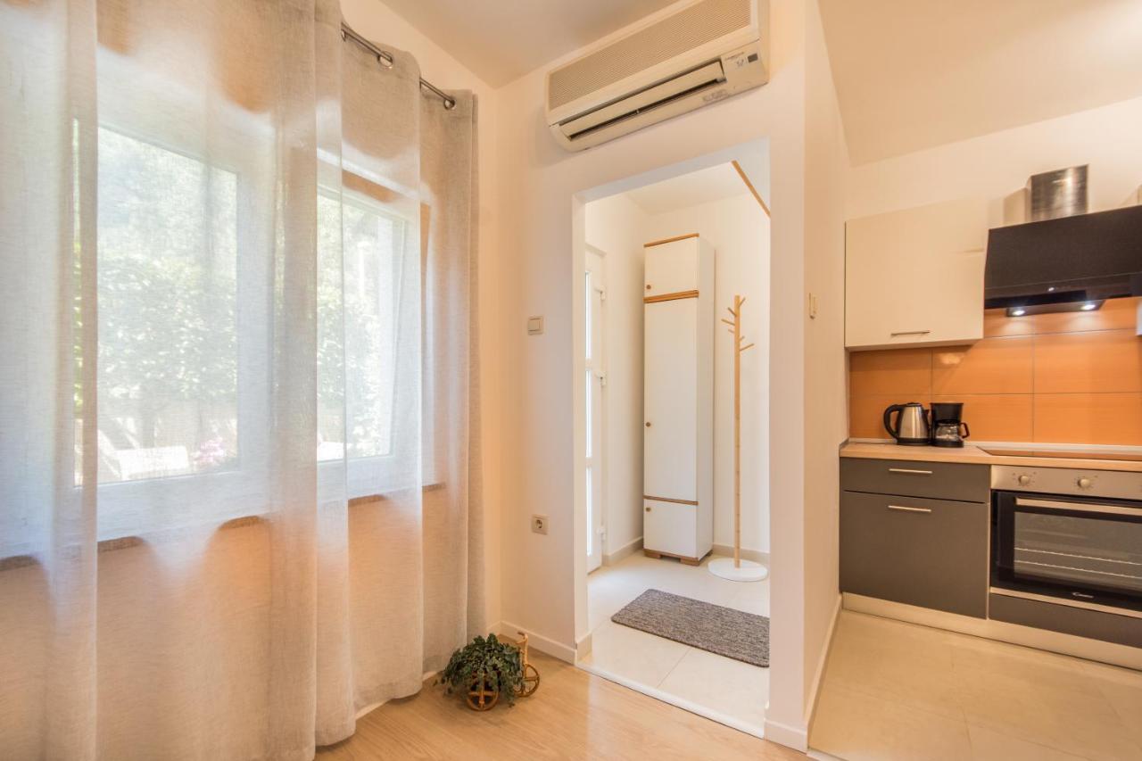 Piccola Pineta Apartman Póla Kültér fotó
