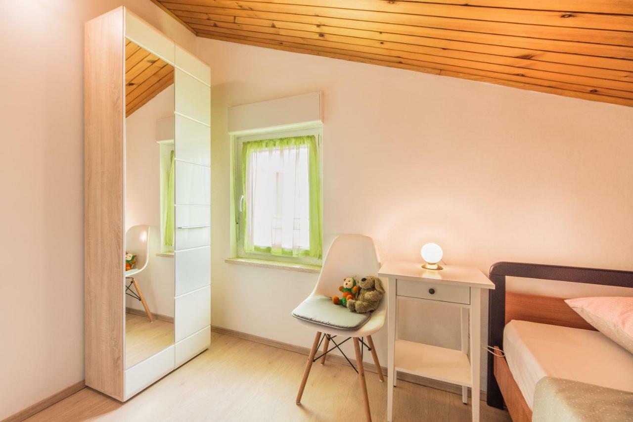 Piccola Pineta Apartman Póla Kültér fotó