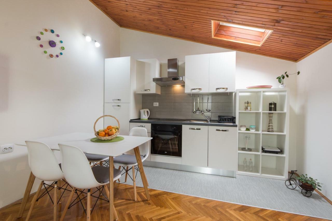 Piccola Pineta Apartman Póla Kültér fotó